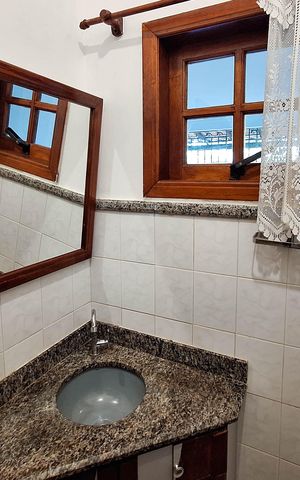 Casa à venda com 320m², 3 quartos e 1 vaga Casa à venda com 320m², 3 quartos e 1 vagaLavabo