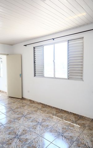 Casa para alugar com 90m², 2 quartos e sem vagaQuarto 