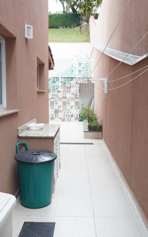 Casa de condomínio à venda com 373m², 4 quartos e 4 vagasÁrea externa