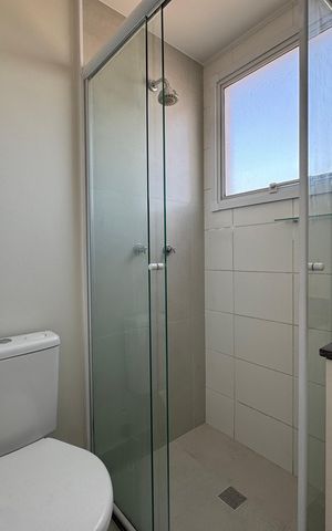 Apartamento à venda com 45m², 2 quartos e 1 vaga Apartamento à venda com 45m², 2 quartos e 1 vagaBanheiro