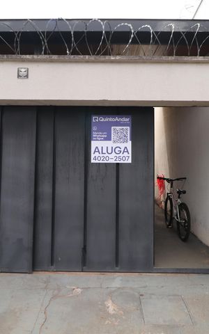 Casa para alugar com 53m², 2 quartos e 2 vagasPlaquinha