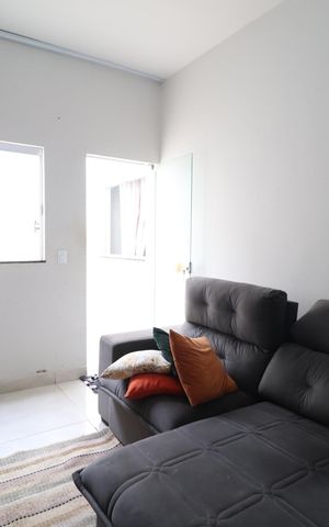 Casa para alugar com 53m², 2 quartos e 2 vagasSala