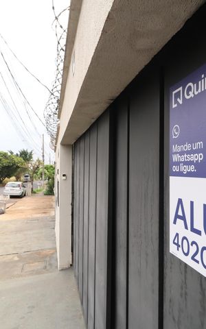 Casa para alugar com 53m², 2 quartos e 2 vagasPlaquinha