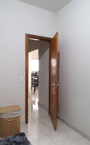 Casa para alugar com 53m², 2 quartos e 2 vagasQuarto 1