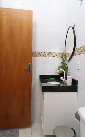 Casa para alugar com 53m², 2 quartos e 2 vagasBanheiro Social