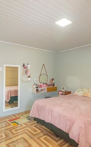 Casa à venda com 98m², 3 quartos e 4 vagas Casa à venda com 98m², 3 quartos e 4 vagasQuarto 1
