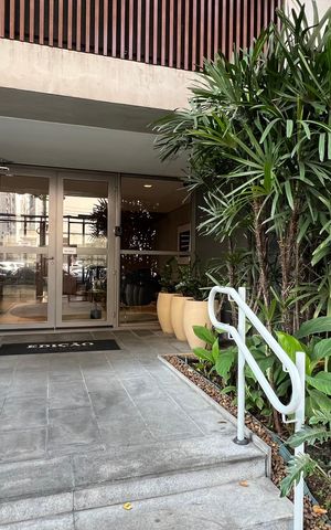 Studio para alugar com 37m², 1 quarto e sem vaga Studio para alugar com 37m², 1 quarto e sem vagaFachada