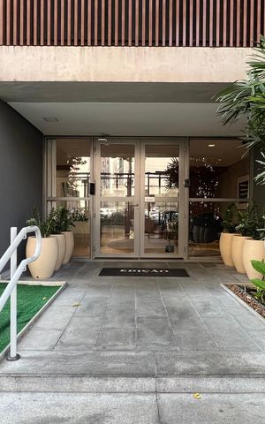 Studio para alugar com 37m², 1 quarto e sem vaga Studio para alugar com 37m², 1 quarto e sem vagaFachada