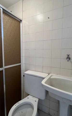 Apartamento para alugar com 103m², 3 quartos e 2 vagas Apartamento para alugar com 103m², 3 quartos e 2 vagasBanheiro de serviço