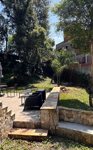 Casa de condomínio para alugar com 800m², 3 quartos e 3 vagas Casa de condomínio para alugar com 800m², 3 quartos e 3 vagasSpa