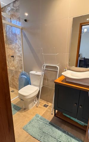 Casa de condomínio para alugar com 800m², 3 quartos e 3 vagas Casa de condomínio para alugar com 800m², 3 quartos e 3 vagasBanheiro da Suíte 3