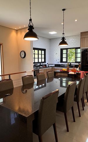 Casa de condomínio para alugar com 800m², 3 quartos e 3 vagas Casa de condomínio para alugar com 800m², 3 quartos e 3 vagasCozinha