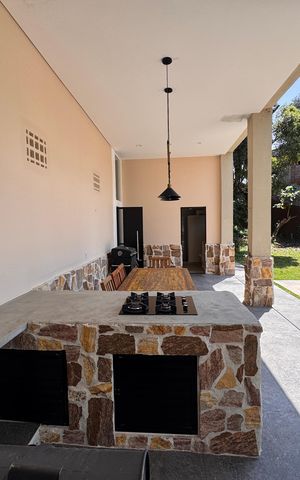 Casa de condomínio para alugar com 800m², 3 quartos e 3 vagas Casa de condomínio para alugar com 800m², 3 quartos e 3 vagasEspaço Gourmet