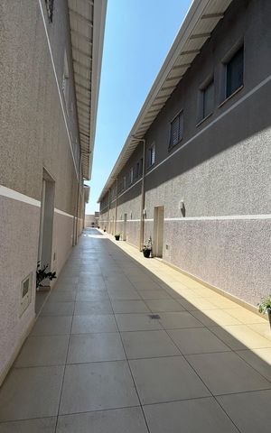 Casa de condomínio à venda com 59m², 2 quartos e 2 vagas Casa de condomínio à venda com 59m², 2 quartos e 2 vagasÁrea comum