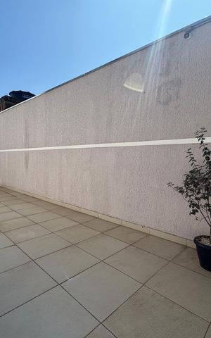 Casa de condomínio à venda com 59m², 2 quartos e 2 vagas Casa de condomínio à venda com 59m², 2 quartos e 2 vagasÁrea comum