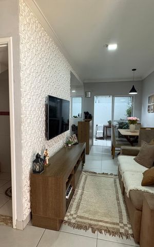 Casa de condomínio à venda com 59m², 2 quartos e 2 vagas Casa de condomínio à venda com 59m², 2 quartos e 2 vagasSala
