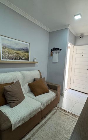 Casa de condomínio à venda com 59m², 2 quartos e 2 vagas Casa de condomínio à venda com 59m², 2 quartos e 2 vagasSala
