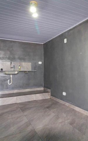 Casa para alugar com 42m², 1 quarto e sem vaga Casa para alugar com 42m², 1 quarto e sem vagaSala/cozinha