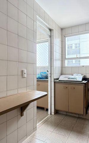 Apartamento à venda com 96m², 3 quartos e 1 vaga Apartamento à venda com 96m², 3 quartos e 1 vagaCozinha e Área de Serviço