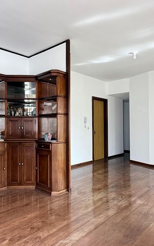 Apartamento à venda com 96m², 3 quartos e 1 vaga Apartamento à venda com 96m², 3 quartos e 1 vagaSala