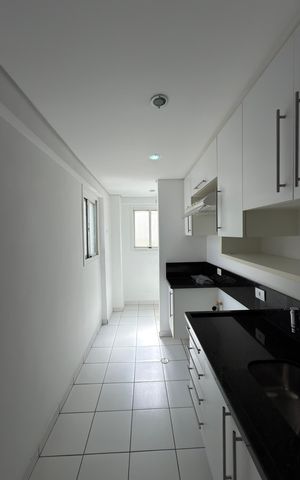 Apartamento à venda com 90m², 2 quartos e 1 vaga Apartamento à venda com 90m², 2 quartos e 1 vagaCozinha e Área de Serviço