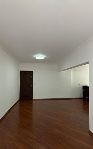 Apartamento à venda com 90m², 2 quartos e 1 vaga Apartamento à venda com 90m², 2 quartos e 1 vagaSala