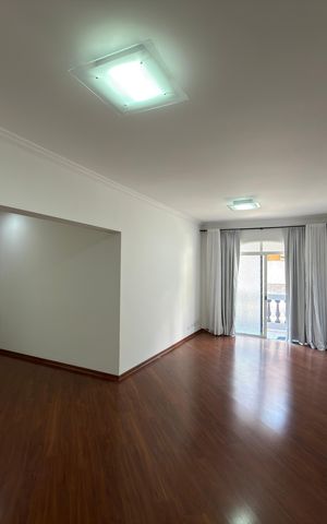 Apartamento à venda com 90m², 2 quartos e 1 vaga Apartamento à venda com 90m², 2 quartos e 1 vagaSala