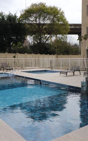 Apartamento à venda com 27m², 1 quarto e sem vagaÁrea comum - Piscina