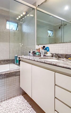 Apartamento para alugar com 170m², 3 quartos e 2 vagas