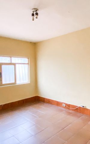 Casa para alugar com 165m², 3 quartos e 2 vagasSala