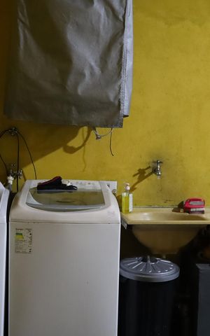 Casa à venda com 500m², 3 quartos e 3 vagas Casa à venda com 500m², 3 quartos e 3 vagasÁrea de Serviço