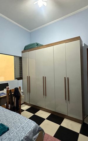 Casa à venda com 500m², 3 quartos e 3 vagas Casa à venda com 500m², 3 quartos e 3 vagasSuíte