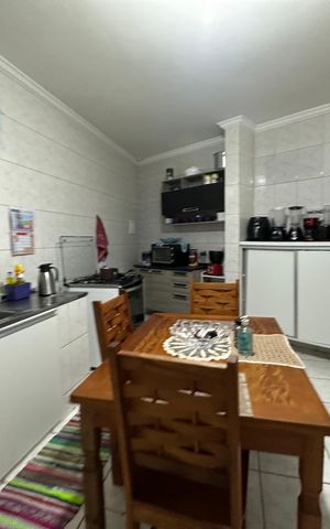 Casa à venda com 500m², 3 quartos e 3 vagas Casa à venda com 500m², 3 quartos e 3 vagasCozinha