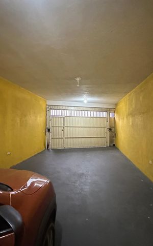 Casa à venda com 500m², 3 quartos e 3 vagas Casa à venda com 500m², 3 quartos e 3 vagasGaragem
