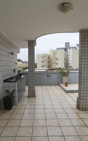 Apartamento à venda com 140m², 3 quartos e 2 vagasCobertura