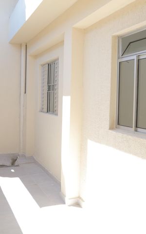 Casa para alugar com 52m², 1 quarto e sem vaga Casa para alugar com 52m², 1 quarto e sem vagaQuintal
