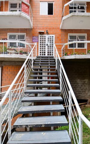 Apartamento à venda com 79m², 3 quartos e 1 vagaÁrea comum