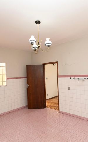 Casa à venda com 174m², 4 quartos e 3 vagasCOZINHA