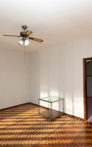 Casa à venda com 174m², 4 quartos e 3 vagasSALA