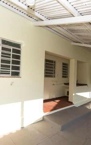 Casa à venda com 174m², 4 quartos e 3 vagasEDICULA