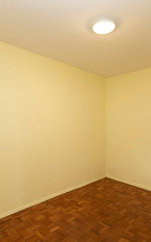 Casa à venda com 174m², 4 quartos e 3 vagasEDICULA - SALA