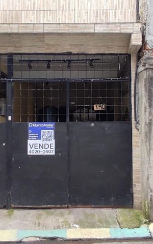 Casa para alugar com 170m², 2 quartos e 1 vaga Casa para alugar com 170m², 2 quartos e 1 vagaFachada +Placa