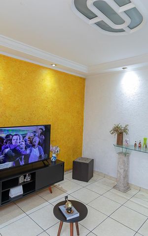 Casa à venda com 95m², 3 quartos e 3 vagas Casa à venda com 95m², 3 quartos e 3 vagasSala