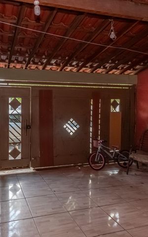 Casa à venda com 263m², 2 quartos e 1 vaga Casa à venda com 263m², 2 quartos e 1 vagaGaragem