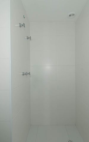 Studio à venda com 27m², 1 quarto e sem vaga Studio à venda com 27m², 1 quarto e sem vagaBanheiro