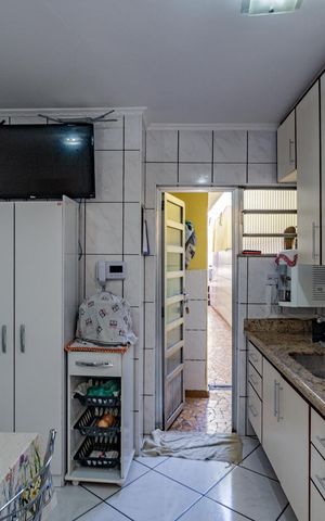 Casa à venda com 120m², 3 quartos e 1 vaga Casa à venda com 120m², 3 quartos e 1 vagaCozinha