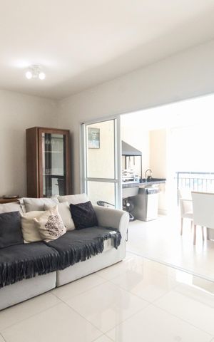 Apartamento à venda com 103m², 3 quartos e 2 vagas Apartamento à venda com 103m², 3 quartos e 2 vagasSala