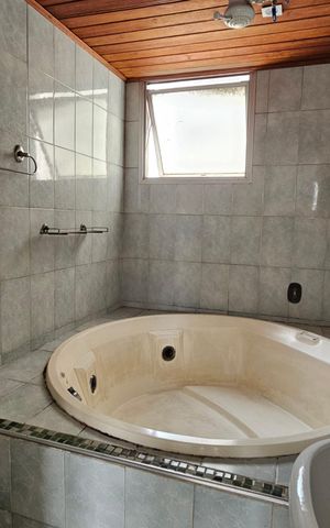 Apartamento para alugar com 74m², 2 quartos e 1 vaga Apartamento para alugar com 74m², 2 quartos e 1 vagaBanheiro da Suíte 1