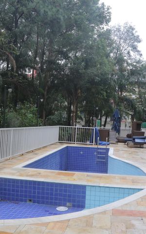 Apartamento à venda com 50m², 2 quartos e 1 vaga Apartamento à venda com 50m², 2 quartos e 1 vagaÁrea comum - Piscina