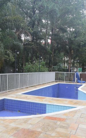 Apartamento à venda com 50m², 2 quartos e 1 vaga Apartamento à venda com 50m², 2 quartos e 1 vagaÁrea comum - Piscina